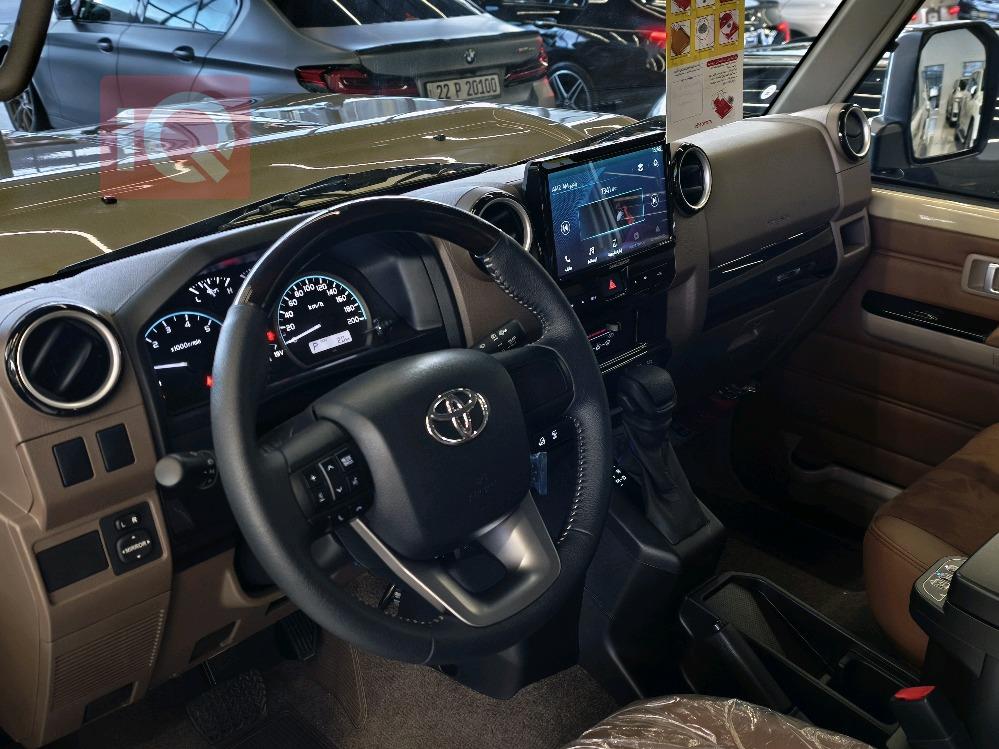 تويوتا لاند كروزر 70